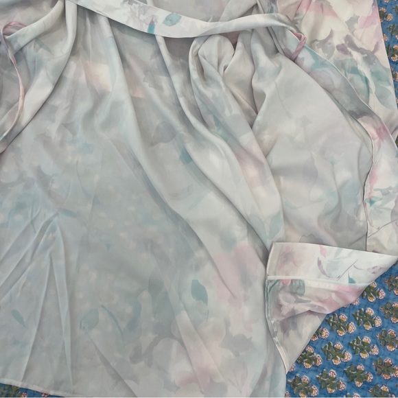 Ines Di Santo Tulip Short Robe new with tags size small in pastel water color - Picture 8 of 9